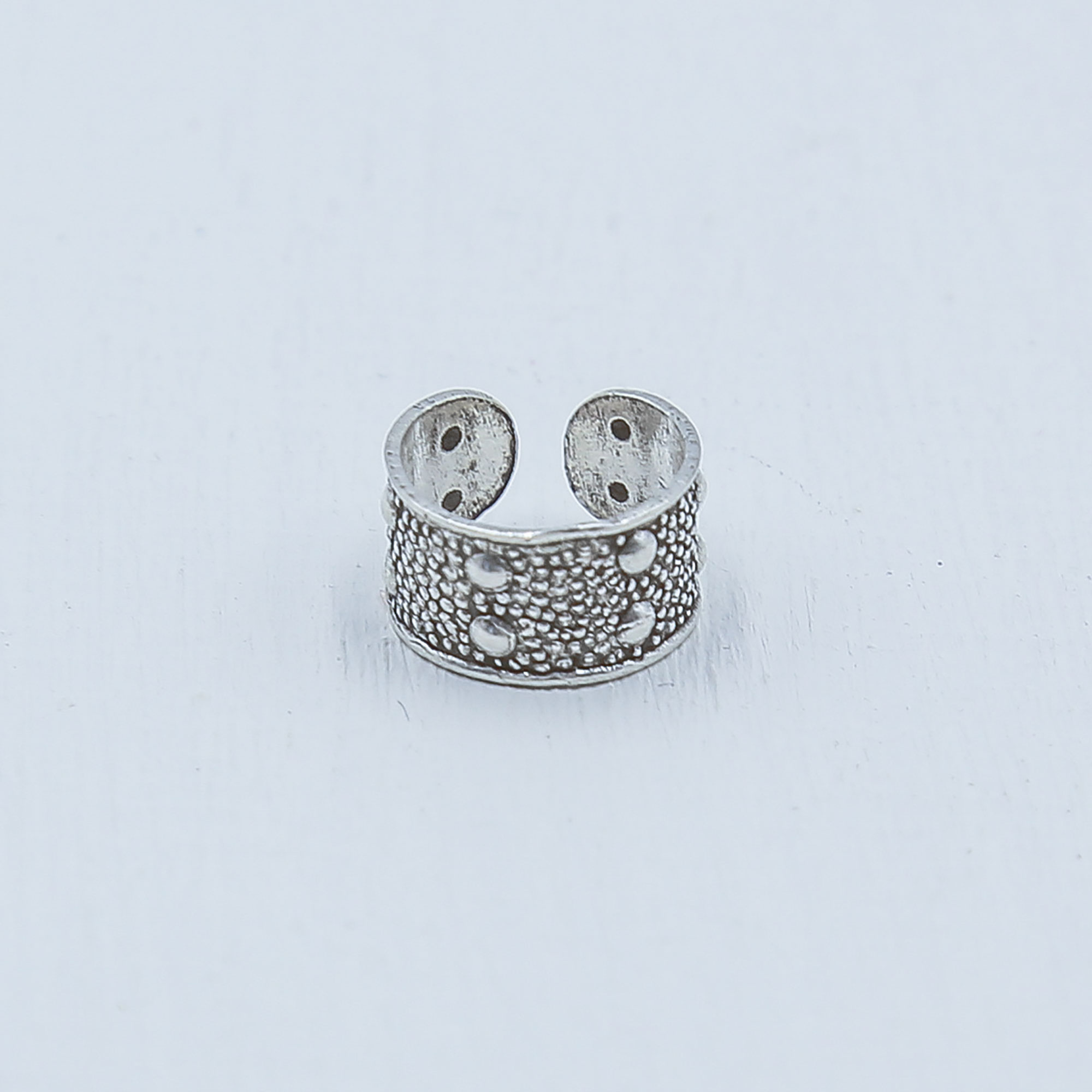 Серьги каффы из серебра с чернением